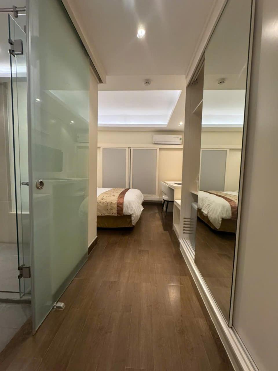 Empress In D1 - 23m2 - Cozzy Place Ho Chi Minh City
